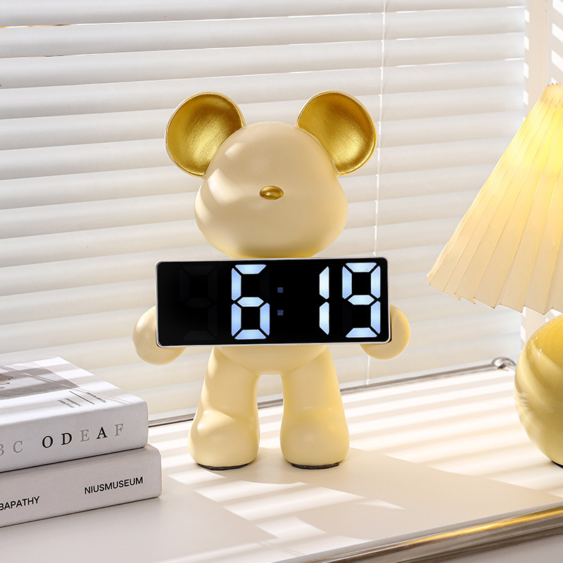 北欧風クリエイティブ樹脂製クマ時計オーナメント、リビングルー - Led Desk Clock のレビューと価格